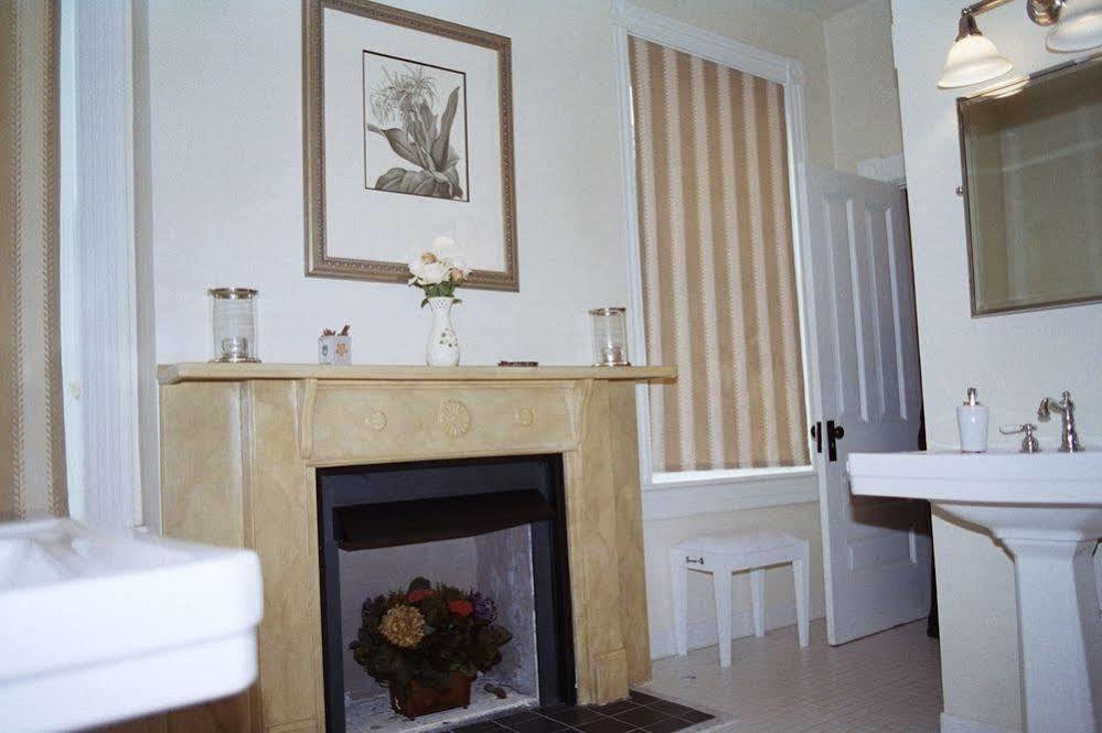 Freemason Inn Bed And Breakfast Νόρφολκ Εξωτερικό φωτογραφία